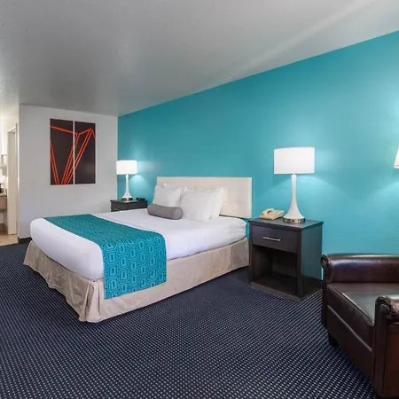 Howard Johnson By Wyndham Holbrook-2