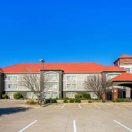La Quinta By Wyndham Eastland-3