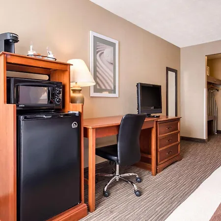 Quality Inn & Suites New Castle-2