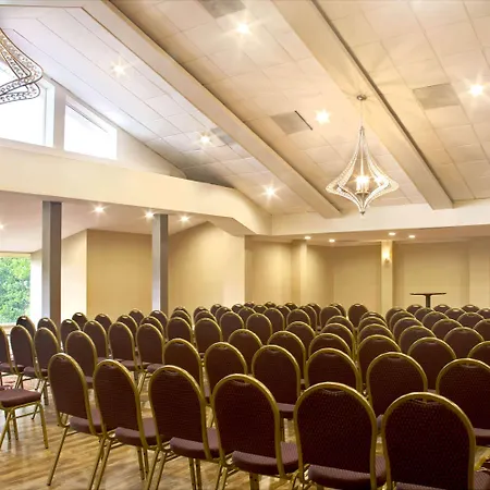 Ramada By Wyndham Fort Lauderdale Airport/Cruise Port-3