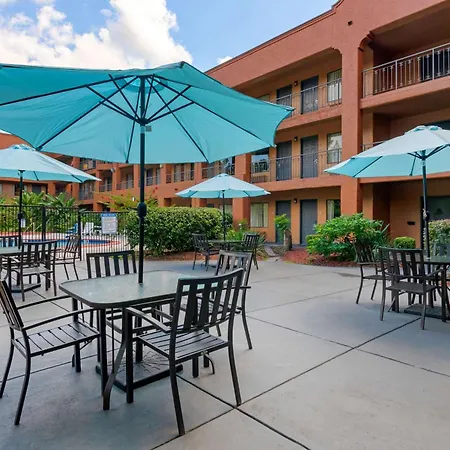 Quality Inn & Suites Jacksonville-Baymeadows-3