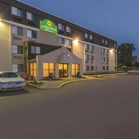 La Quinta By Wyndham Warwick Providence Airport-2