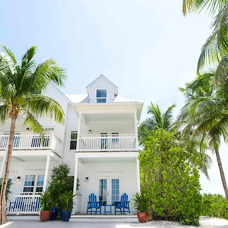 Parrot Key Hotel & Villas-3