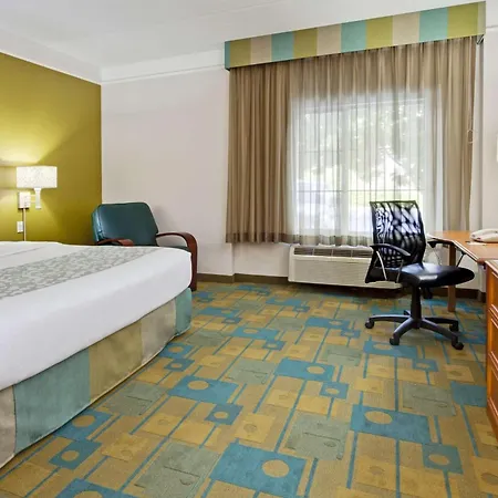 La Quinta By Wyndham Ft. Lauderdale Airport-3