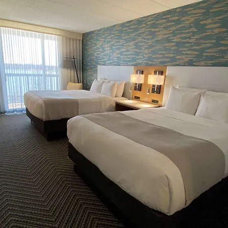 Radisson Hotel Niagara Falls-Grand Island-3