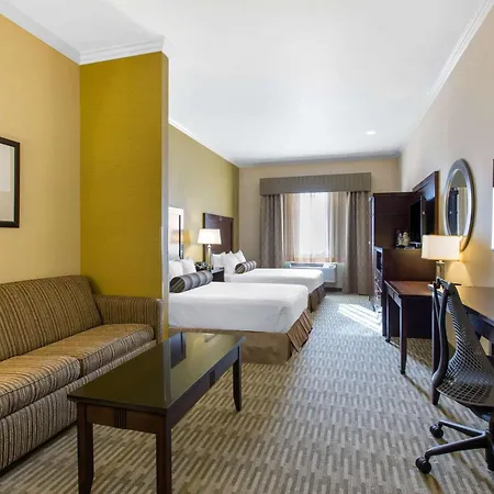 The Oaks Hotel & Suites-3