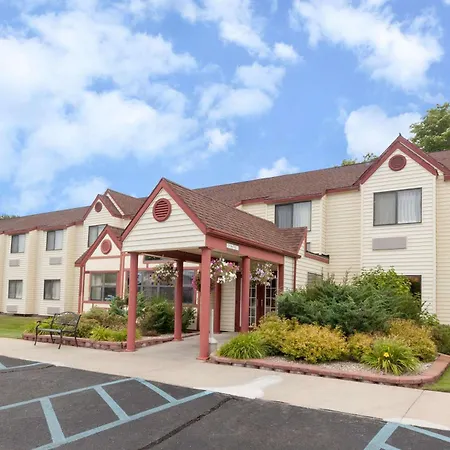 Baymont By Wyndham Gaylord-2