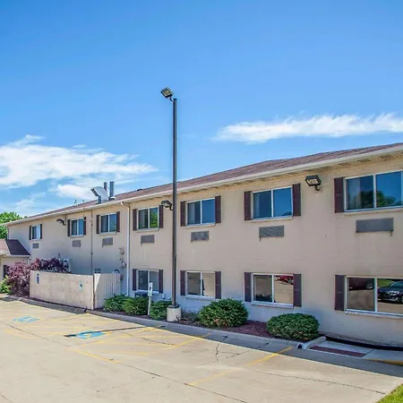 Comfort Suites Peoria I-74-2