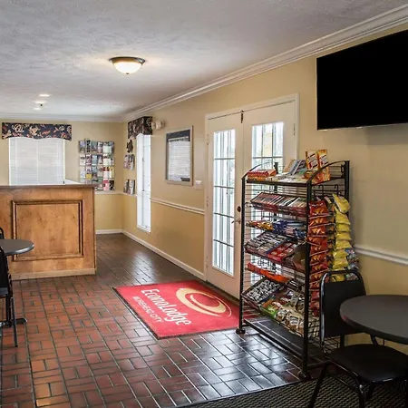 Econo Lodge Crystal Coast-3