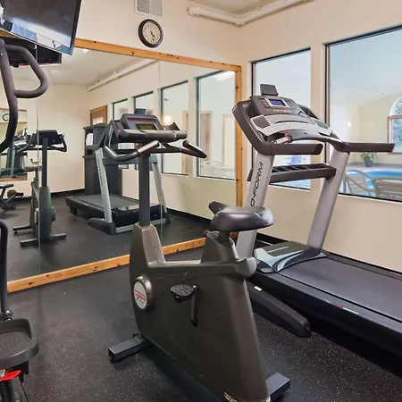 Best Western Plaza Hotel Saugatuck-2