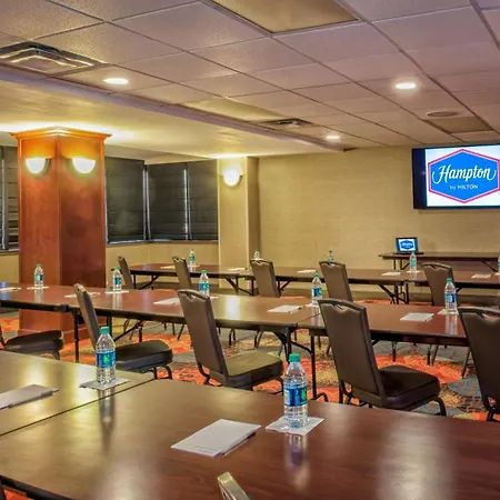 Hampton Inn New Philadelphia-2