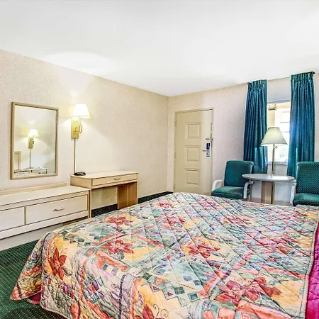 Days Inn By Wyndham Arlington/Washington Dc-3
