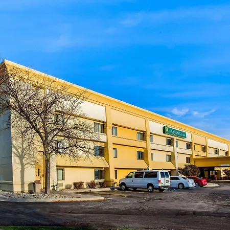 La Quinta Inn By Wyndham Detroit Southgate-3