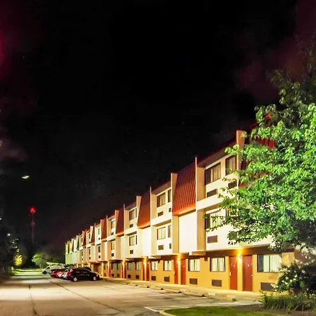 Red Roof Inn Cleveland Airport - Middleburg Heights-3