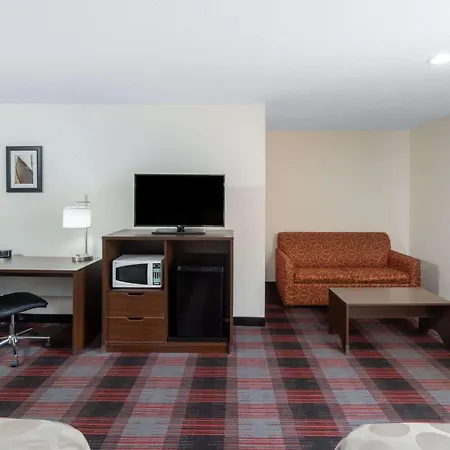 Ramada By Wyndham Maggie Valley-3