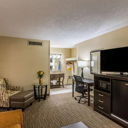 Quality Inn University Lansing-3