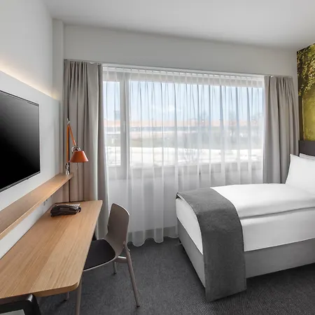 Holiday Inn Munich - Leuchtenbergring By Ihg-3