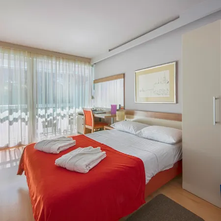 Hotel Aurora-3