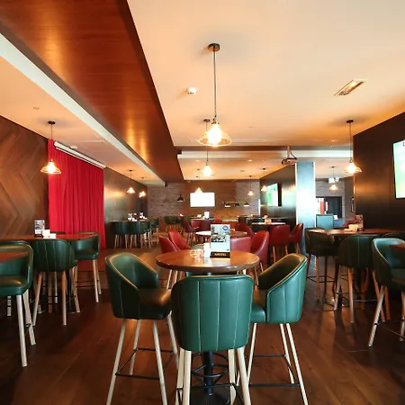 Holiday Inn Express Dubai Airport By Ihg-2