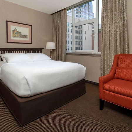 Ramada Limited Downtown Vancouver-3