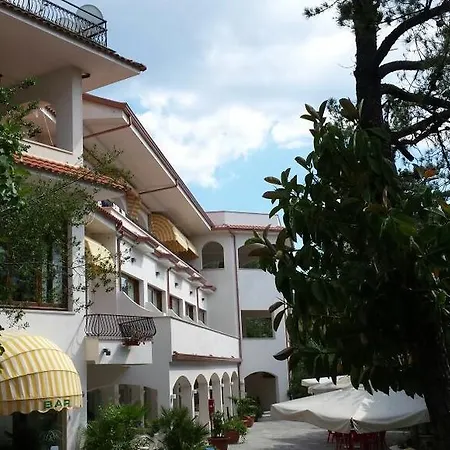 Hotel Paradiso-3