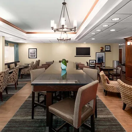 Hampton Inn Kingsport-2