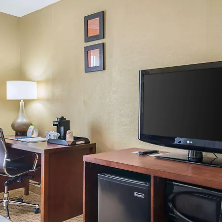 Comfort Inn Near Rocky Mount Sports Complex-3