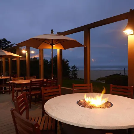 Best Western Plus Agate Beach Inn-3
