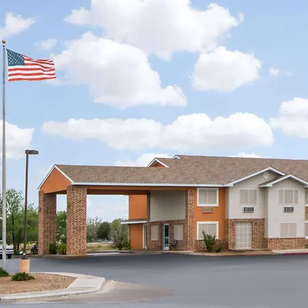 Super 8 By Wyndham Portales-3