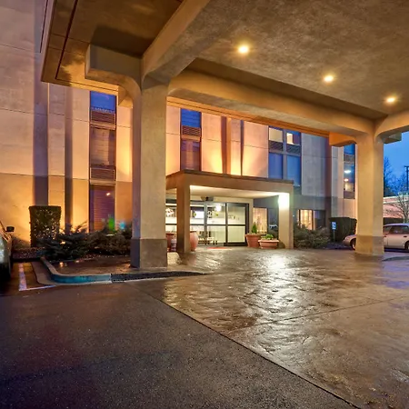 Hampton Inn Beckley-2