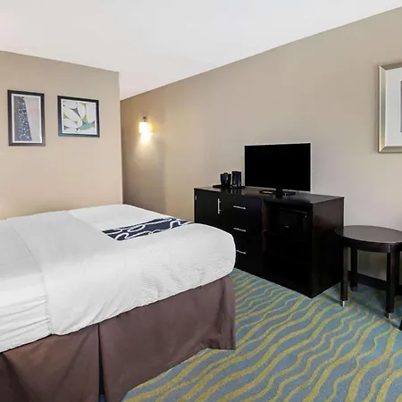 La Quinta Inn & Suites By Wyndham Durant-3