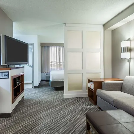 Hyatt Place Bentonville Rogers-3