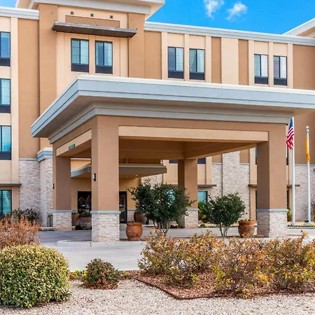 La Quinta By Wyndham Carlsbad-3