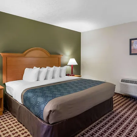 Econo Lodge Inn & Suites Socorro-2