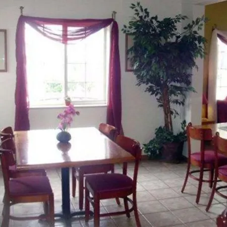 Rodeway Inn Salina North-2