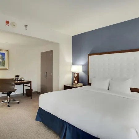 Doubletree By Hilton Little Rock-2