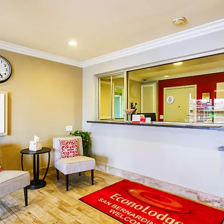 Econo Lodge San Bernardino I-215-3