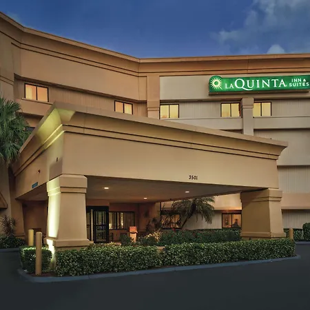 La Quinta By Wyndham Miami Airport East-3