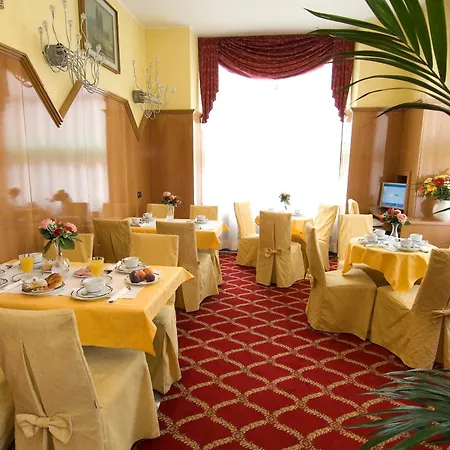 Hotel Cinque Giornate-3