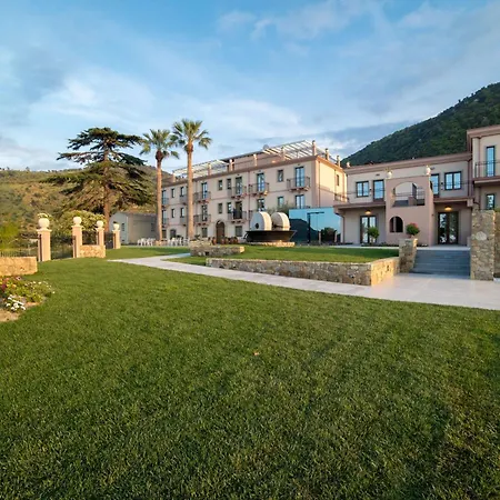 Best Western Plus Hotel Terre di Eolo-3