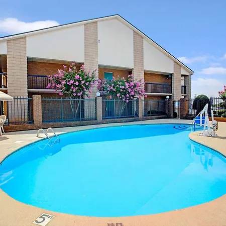 Days Inn By Wyndham Mooresville Lake Norman-2