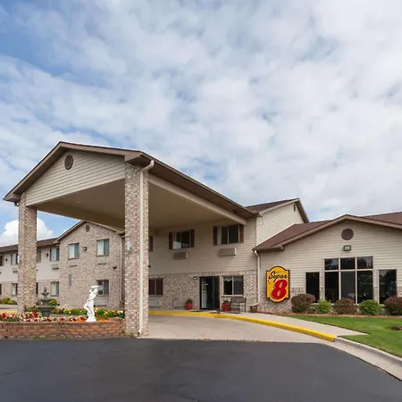 Super 8 By Wyndham Big Rapids-2