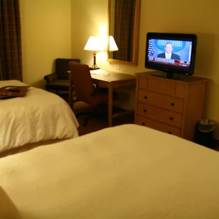 Hampton Inn & Suites Riverton-3