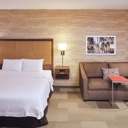 Hampton Inn & Suites Oahu Kapolei - Free Parking - No Resort Fee-3