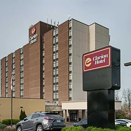 Clarion Hotel Cincinnati North-3