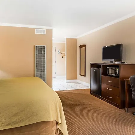 Quality Inn Near Hearst Castle-2