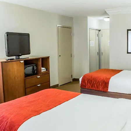 Comfort Inn Fayetteville Near Fort Bragg-3