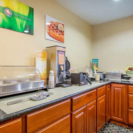 Quality Inn & Suites Weed-2