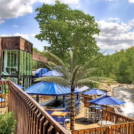 The Woodlands Inn-2