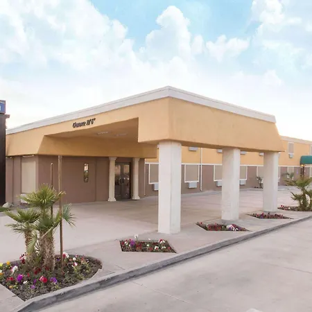 Days Inn By Wyndham Indio-3